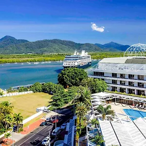 5* Отель Pullman Reef Casino