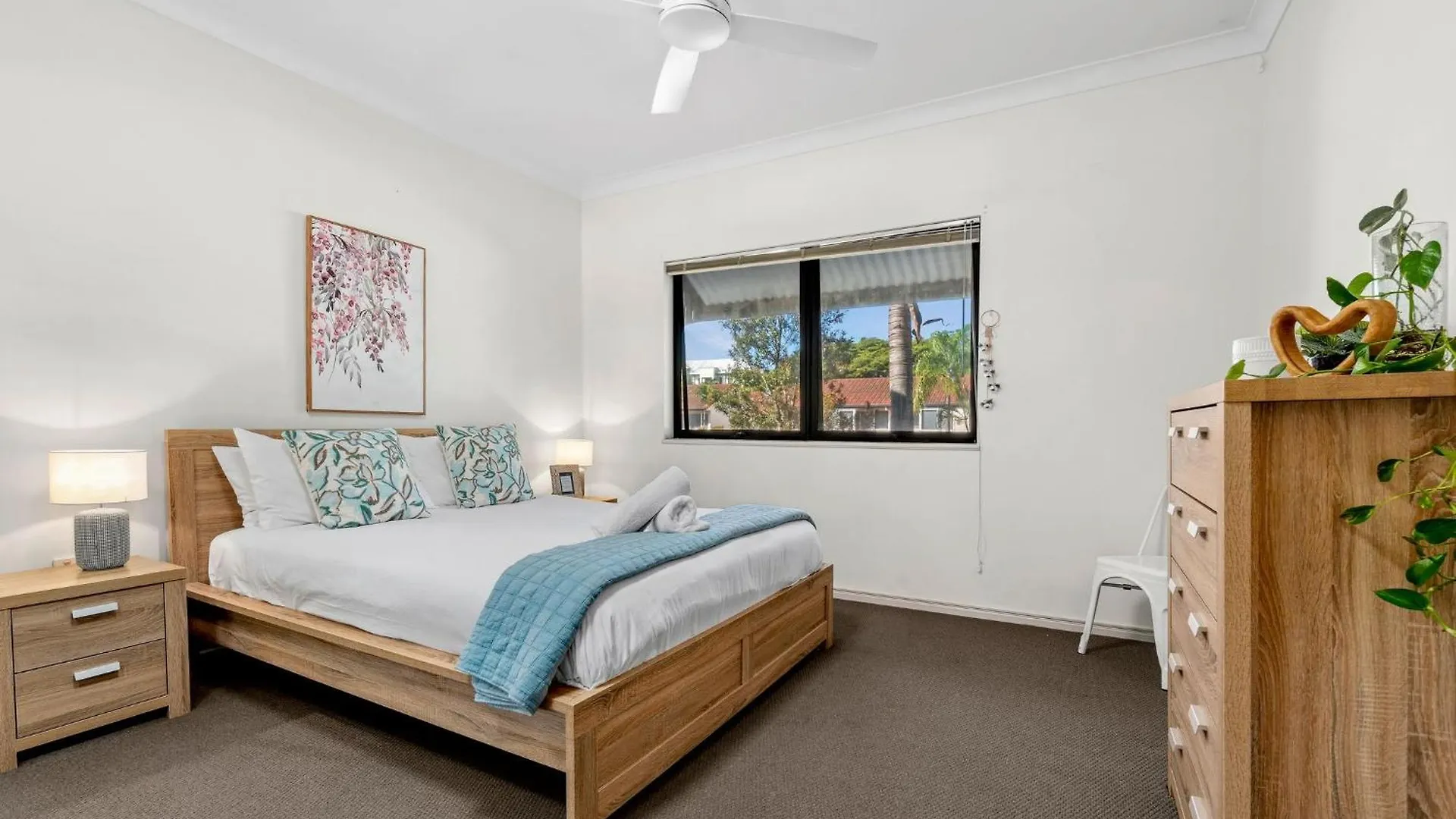 Oceanbreeze Apartment In Cairns North